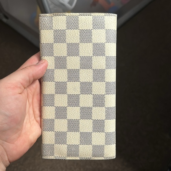 Louis Vuitton wallet - Picture 2 of 8